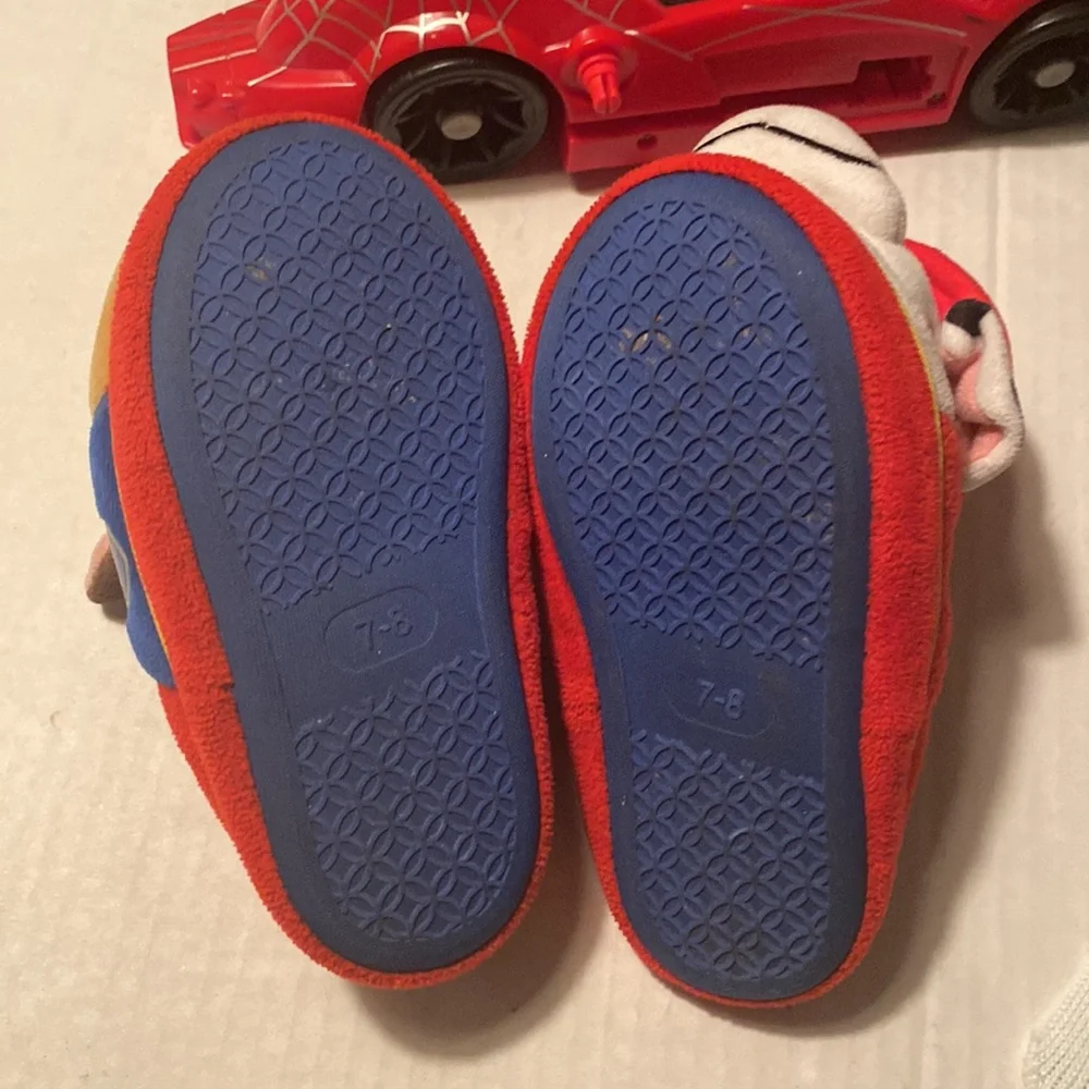 Paw Patrol kids house slippers red size 7/8